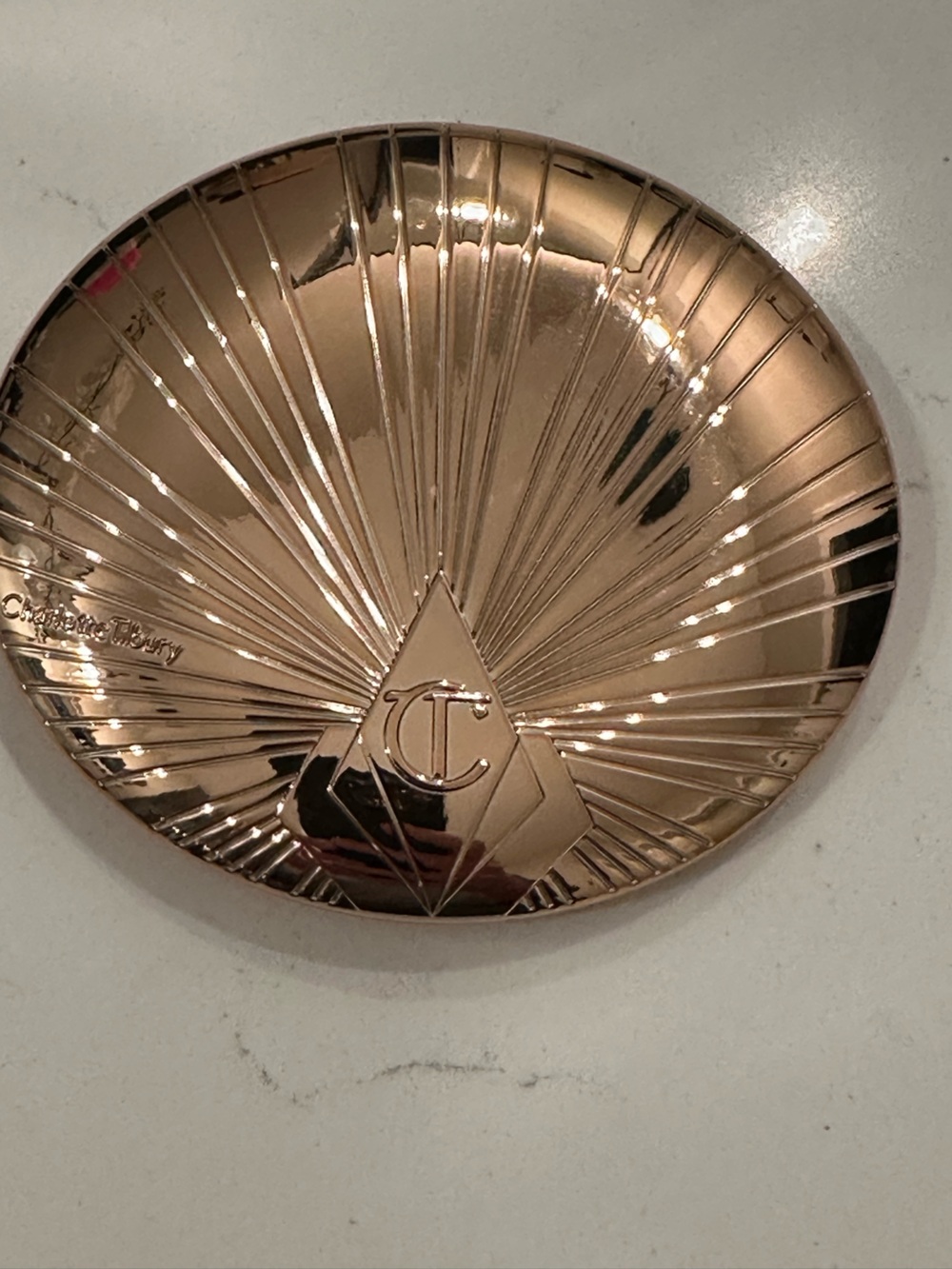 Charlotte Tilbury Airbrush Bronzer 2 medium - Picture 2 of 3